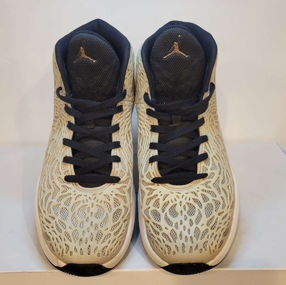 Jordan Ultra Fly ‘Metallic Copper Coin’ 834268-113 Men's Size 11.5 - Picture 2 of 6